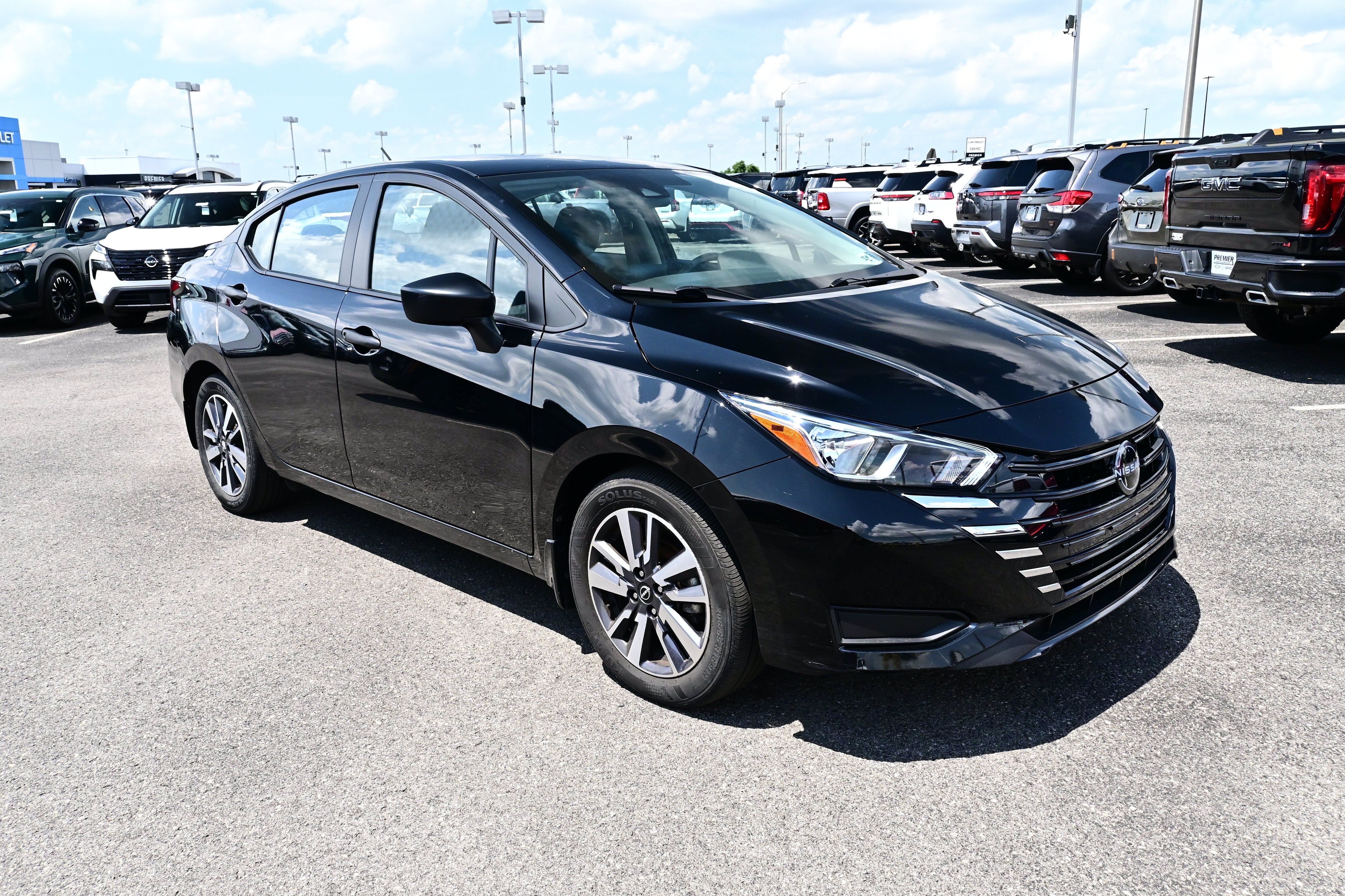 2024 Nissan Versa — side profile view